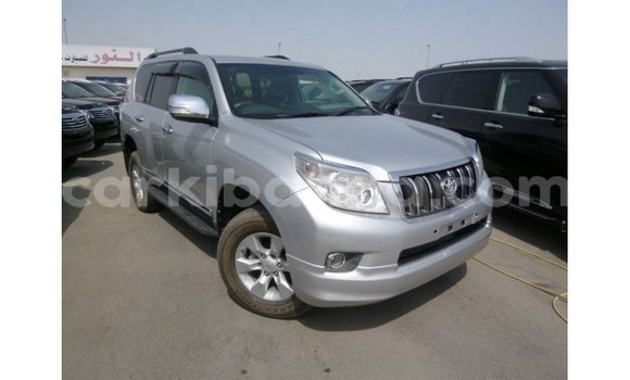 Acheter Import Voiture Toyota Prado Autre à Import - Dubai, Ouganda Acheter Import Voiture Toyota Prado Autre à Import - Dubai, Ouganda