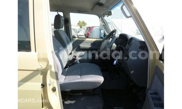 Buy Import Toyota Land Cruiser Beige Car in Import - Dubai in Uganda Buy Import Toyota Land Cruiser Beige Car in Import - Dubai in Uganda
