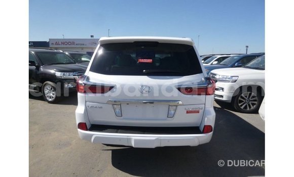 Gura Imported Lexus LX White Imodoka i Import - Dubai mu Uganda Gura Imported Lexus LX White Imodoka i Import - Dubai mu Uganda