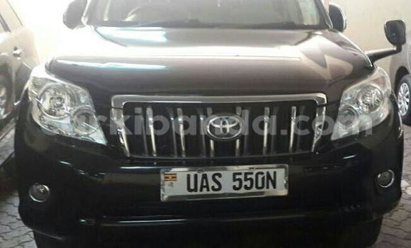Gura Yakoze Toyota Prado Black Imodoka i Kampala mu Uganda Gura Yakoze Toyota Prado Black Imodoka i Kampala mu Uganda