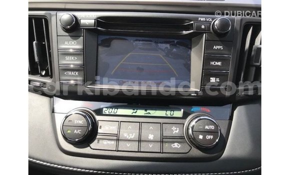 Nunua Imported Toyota 4Runner Nyeupe Gari ndani ya Import - Dubai nchini Uganda Nunua Imported Toyota 4Runner Nyeupe Gari ndani ya Import - Dubai nchini Uganda