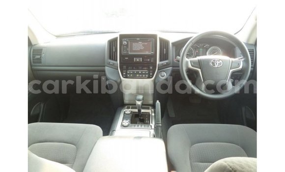 Nunua Imported Toyota Land Cruiser Nyeusi Gari ndani ya Import - Dubai nchini Uganda Nunua Imported Toyota Land Cruiser Nyeusi Gari ndani ya Import - Dubai nchini Uganda
