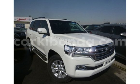 Buy Import Toyota Land Cruiser White Car in Import - Dubai in Uganda Buy Import Toyota Land Cruiser White Car in Import - Dubai in Uganda