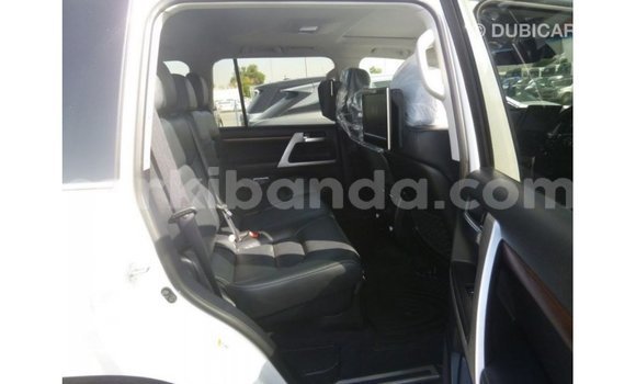 Buy Import Toyota Land Cruiser White Car in Import - Dubai in Uganda Buy Import Toyota Land Cruiser White Car in Import - Dubai in Uganda
