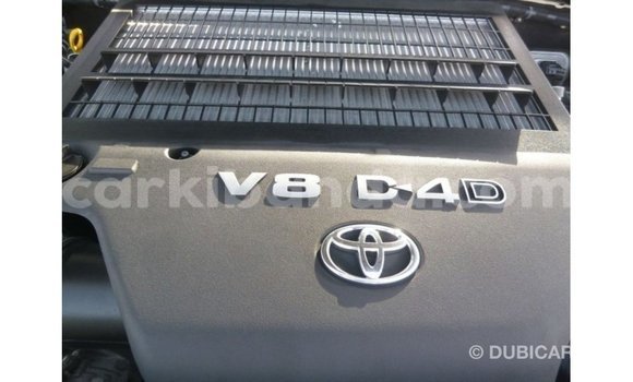 Buy Import Toyota Land Cruiser White Car in Import - Dubai in Uganda Buy Import Toyota Land Cruiser White Car in Import - Dubai in Uganda