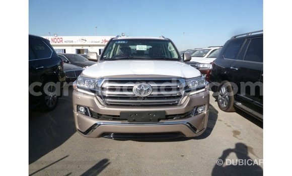 Nunua Imported Toyota Land Cruiser Nyingine Gari ndani ya Import - Dubai nchini Uganda Nunua Imported Toyota Land Cruiser Nyingine Gari ndani ya Import - Dubai nchini Uganda