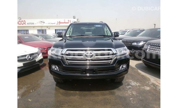 Gura Imported Toyota Land Cruiser Black Imodoka i Import - Dubai mu Uganda Gura Imported Toyota Land Cruiser Black Imodoka i Import - Dubai mu Uganda