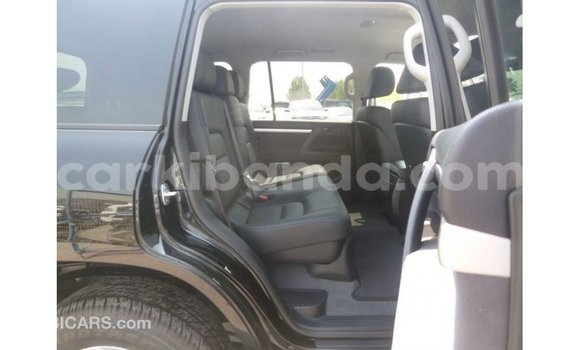 Gura Imported Toyota Land Cruiser Black Imodoka i Import - Dubai mu Uganda Gura Imported Toyota Land Cruiser Black Imodoka i Import - Dubai mu Uganda