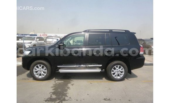 Gura Imported Toyota Land Cruiser Black Imodoka i Import - Dubai mu Uganda Gura Imported Toyota Land Cruiser Black Imodoka i Import - Dubai mu Uganda