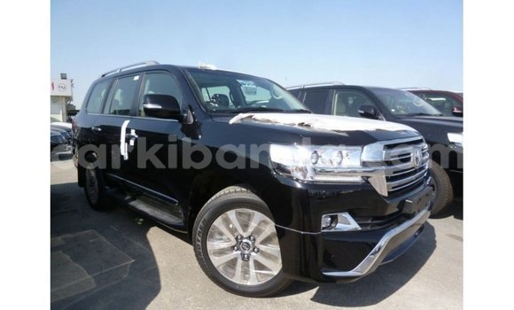 Acheter Import Voiture Toyota Land Cruiser Noir à Import - Dubai, Ouganda Acheter Import Voiture Toyota Land Cruiser Noir à Import - Dubai, Ouganda
