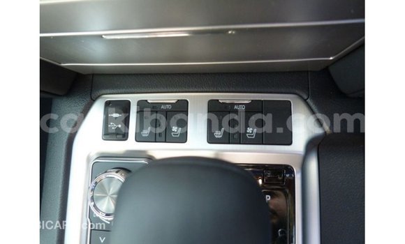 Acheter Import Voiture Toyota Land Cruiser Noir à Import - Dubai, Ouganda Acheter Import Voiture Toyota Land Cruiser Noir à Import - Dubai, Ouganda