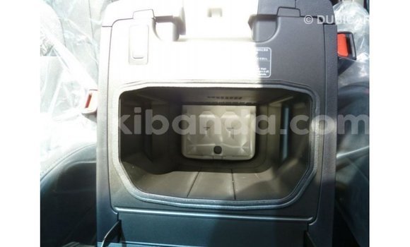 Acheter Import Voiture Toyota Land Cruiser Noir à Import - Dubai, Ouganda Acheter Import Voiture Toyota Land Cruiser Noir à Import - Dubai, Ouganda