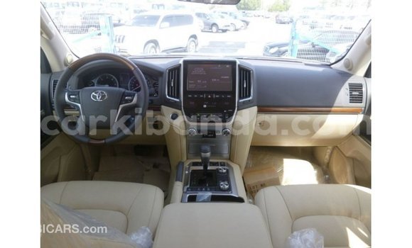 Nunua Imported Toyota Land Cruiser Nyingine Gari ndani ya Import - Dubai nchini Uganda Nunua Imported Toyota Land Cruiser Nyingine Gari ndani ya Import - Dubai nchini Uganda