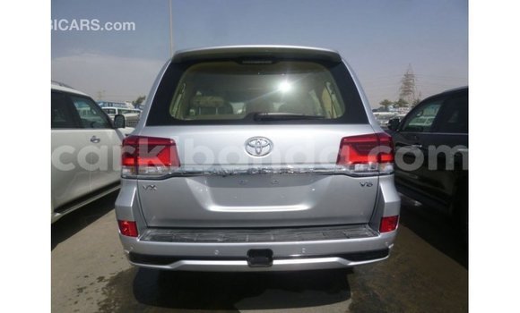 Nunua Imported Toyota Land Cruiser Nyingine Gari ndani ya Import - Dubai nchini Uganda Nunua Imported Toyota Land Cruiser Nyingine Gari ndani ya Import - Dubai nchini Uganda