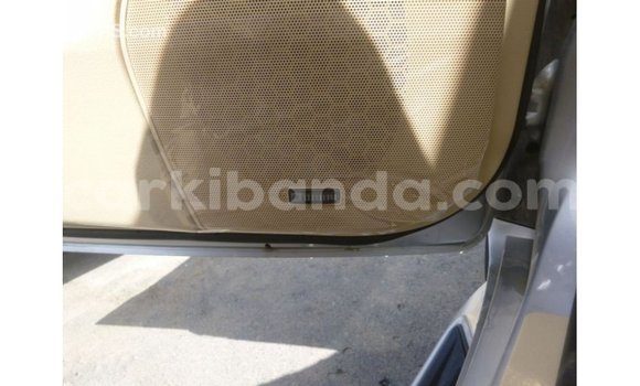 Nunua Imported Toyota Land Cruiser Nyingine Gari ndani ya Import - Dubai nchini Uganda Nunua Imported Toyota Land Cruiser Nyingine Gari ndani ya Import - Dubai nchini Uganda
