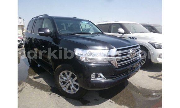 Acheter Import Voiture Toyota Land Cruiser Noir à Import - Dubai, Ouganda Acheter Import Voiture Toyota Land Cruiser Noir à Import - Dubai, Ouganda