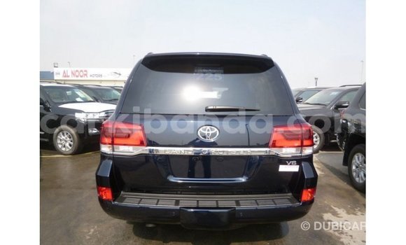 Gura Imported Toyota Land Cruiser Blue Imodoka i Import - Dubai mu Uganda Gura Imported Toyota Land Cruiser Blue Imodoka i Import - Dubai mu Uganda