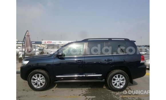 Gura Imported Toyota Land Cruiser Blue Imodoka i Import - Dubai mu Uganda Gura Imported Toyota Land Cruiser Blue Imodoka i Import - Dubai mu Uganda