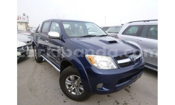Gura Imported Toyota Hilux Blue Imodoka i Import - Dubai mu Uganda Gura Imported Toyota Hilux Blue Imodoka i Import - Dubai mu Uganda