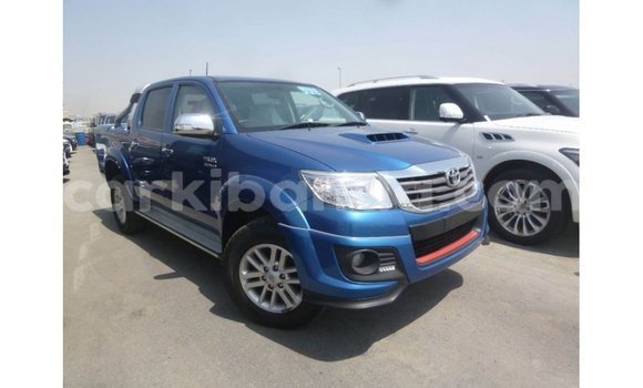 Gura Imported Toyota Hilux Blue Imodoka i Import - Dubai mu Uganda Gura Imported Toyota Hilux Blue Imodoka i Import - Dubai mu Uganda