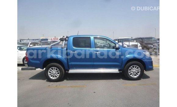 Gura Imported Toyota Hilux Blue Imodoka i Import - Dubai mu Uganda Gura Imported Toyota Hilux Blue Imodoka i Import - Dubai mu Uganda