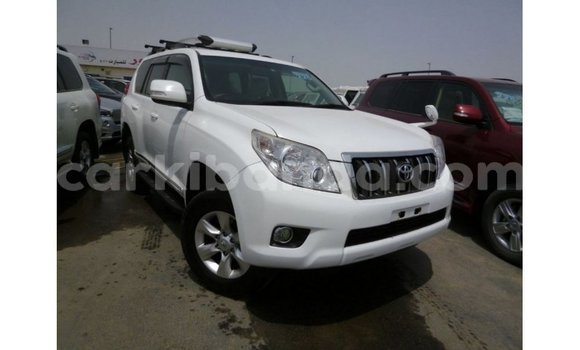 Gura Imported Toyota Prado White Imodoka i Import - Dubai mu Uganda Gura Imported Toyota Prado White Imodoka i Import - Dubai mu Uganda