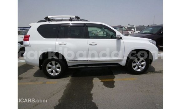 Gura Imported Toyota Prado White Imodoka i Import - Dubai mu Uganda Gura Imported Toyota Prado White Imodoka i Import - Dubai mu Uganda