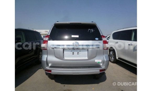 Nunua Imported Toyota Prado Nyingine Gari ndani ya Import - Dubai nchini Uganda Nunua Imported Toyota Prado Nyingine Gari ndani ya Import - Dubai nchini Uganda