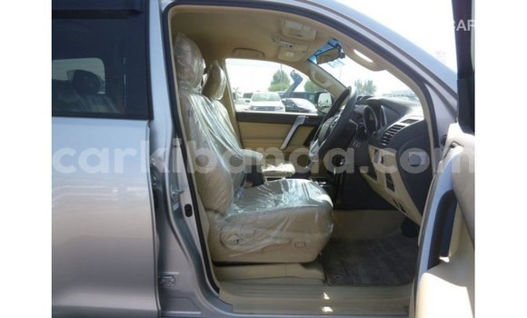 Nunua Imported Toyota Prado Nyingine Gari ndani ya Import - Dubai nchini Uganda Nunua Imported Toyota Prado Nyingine Gari ndani ya Import - Dubai nchini Uganda