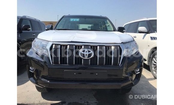 Acheter Import Voiture Toyota Prado Noir à Import - Dubai, Ouganda Acheter Import Voiture Toyota Prado Noir à Import - Dubai, Ouganda