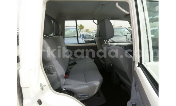 Buy Import Toyota Land Cruiser White Car in Import - Dubai in Uganda Buy Import Toyota Land Cruiser White Car in Import - Dubai in Uganda