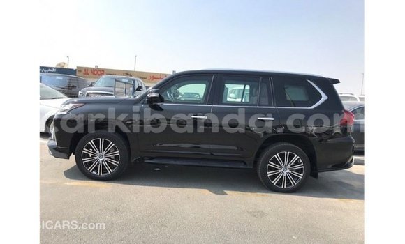 Nunua Imported Lexus LX Nyeusi Gari ndani ya Import - Dubai nchini Uganda Nunua Imported Lexus LX Nyeusi Gari ndani ya Import - Dubai nchini Uganda