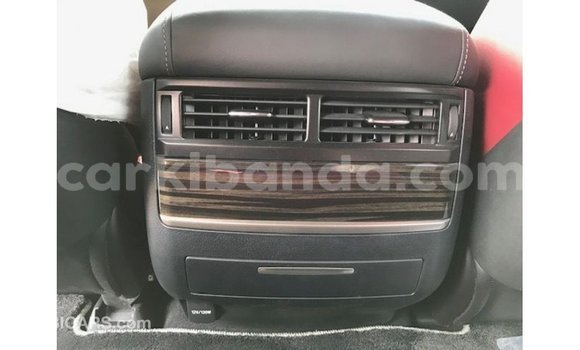 Nunua Imported Lexus LX Nyeusi Gari ndani ya Import - Dubai nchini Uganda Nunua Imported Lexus LX Nyeusi Gari ndani ya Import - Dubai nchini Uganda