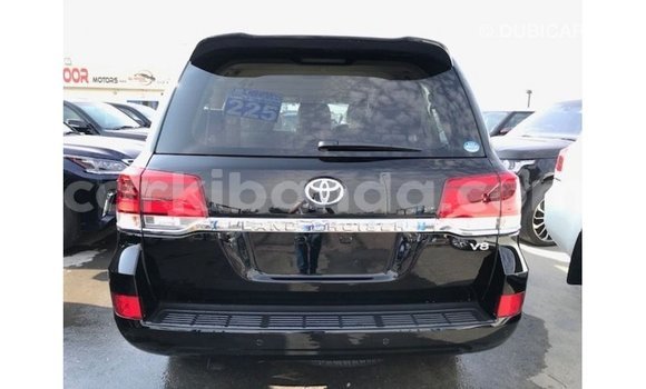 Gura Imported Toyota Land Cruiser Black Imodoka i Import - Dubai mu Uganda Gura Imported Toyota Land Cruiser Black Imodoka i Import - Dubai mu Uganda