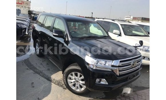 Gura Imported Toyota Land Cruiser Black Imodoka i Import - Dubai mu Uganda Gura Imported Toyota Land Cruiser Black Imodoka i Import - Dubai mu Uganda