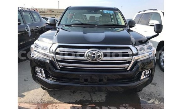 Gura Imported Toyota Land Cruiser Black Imodoka i Import - Dubai mu Uganda Gura Imported Toyota Land Cruiser Black Imodoka i Import - Dubai mu Uganda