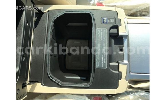 Gura Imported Toyota Land Cruiser Black Imodoka i Import - Dubai mu Uganda Gura Imported Toyota Land Cruiser Black Imodoka i Import - Dubai mu Uganda