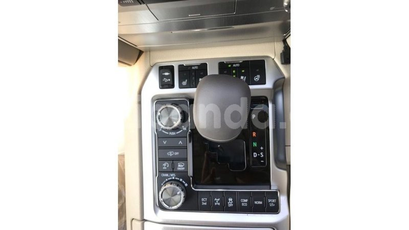 Big with watermark toyota land cruiser uganda import dubai 9451