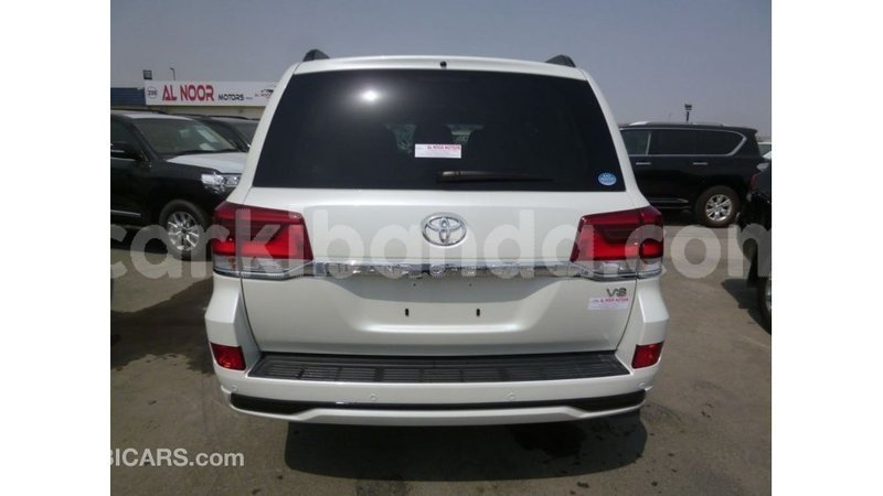 Big with watermark toyota land cruiser uganda import dubai 9452