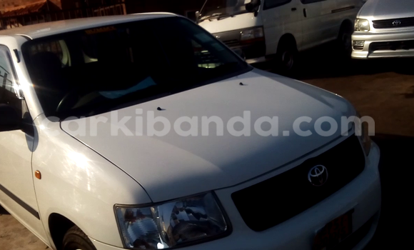Gura Yakoze Toyota Probox White Imodoka i Arua mu Uganda Gura Yakoze Toyota Probox White Imodoka i Arua mu Uganda