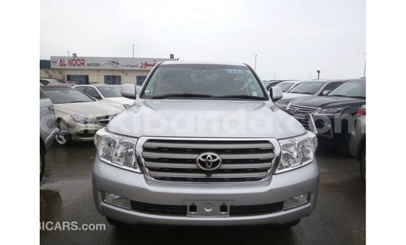 Acheter Import Voiture Toyota Land Cruiser Autre à Import - Dubai, Ouganda Acheter Import Voiture Toyota Land Cruiser Autre à Import - Dubai, Ouganda
