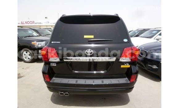 Gura Imported Toyota Land Cruiser Black Imodoka i Import - Dubai mu Uganda Gura Imported Toyota Land Cruiser Black Imodoka i Import - Dubai mu Uganda