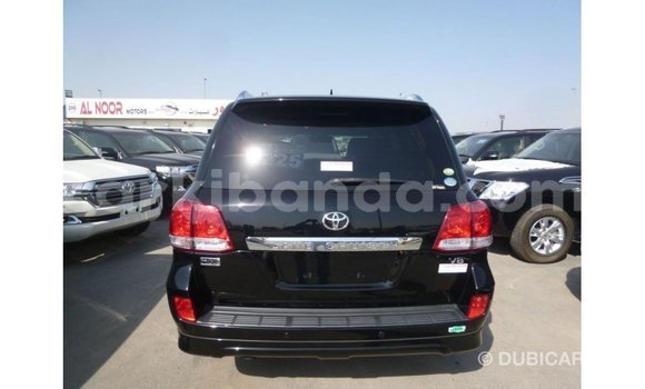 Gura Imported Toyota Land Cruiser Black Imodoka i Import - Dubai mu Uganda Gura Imported Toyota Land Cruiser Black Imodoka i Import - Dubai mu Uganda