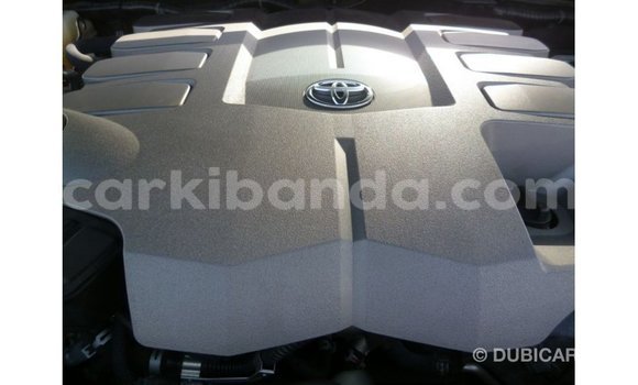 Gura Imported Toyota Land Cruiser Black Imodoka i Import - Dubai mu Uganda Gura Imported Toyota Land Cruiser Black Imodoka i Import - Dubai mu Uganda