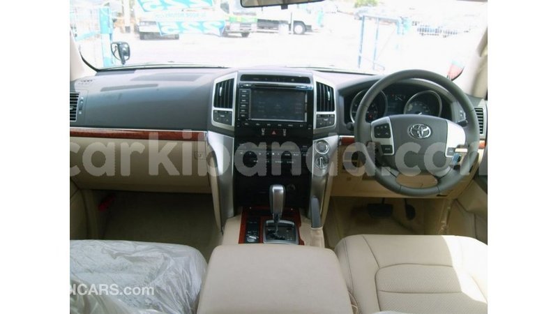 Big with watermark toyota land cruiser uganda import dubai 9459