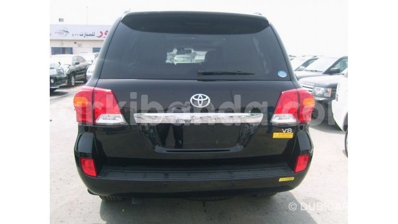Big with watermark toyota land cruiser uganda import dubai 9459