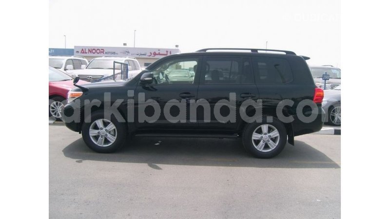Big with watermark toyota land cruiser uganda import dubai 9459