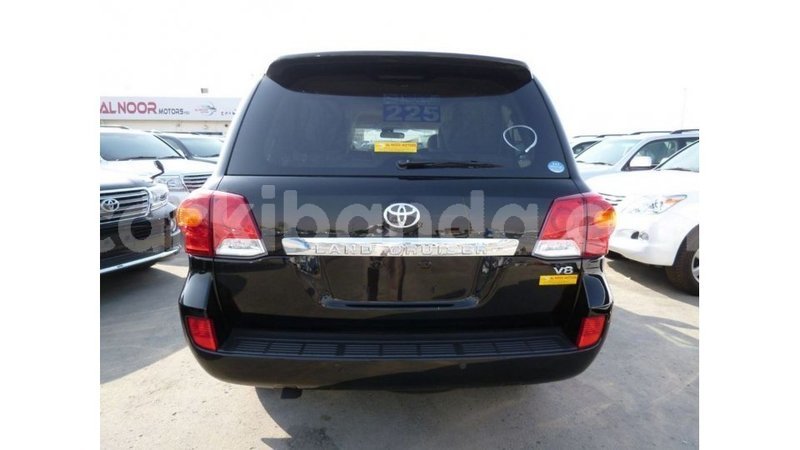 Big with watermark toyota land cruiser uganda import dubai 9460