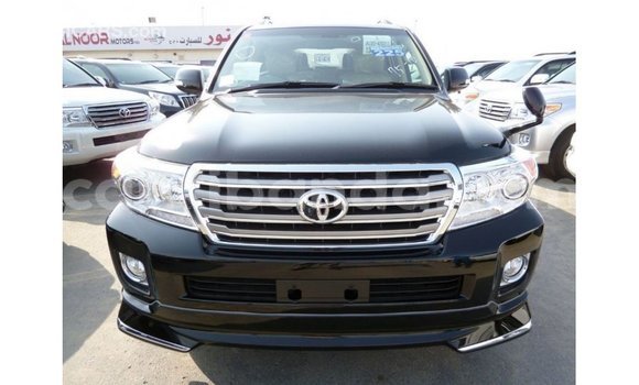 Nunua Imported Toyota Land Cruiser Nyeusi Gari ndani ya Import - Dubai nchini Uganda Nunua Imported Toyota Land Cruiser Nyeusi Gari ndani ya Import - Dubai nchini Uganda
