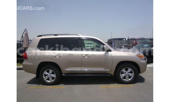 Acheter Import Voiture Toyota Land Cruiser Autre à Import - Dubai, Ouganda Acheter Import Voiture Toyota Land Cruiser Autre à Import - Dubai, Ouganda